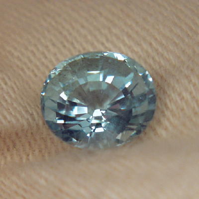 Nice Color and Bright Aquamarine Nigeria 3.41 ct  Litnon.com