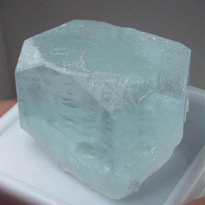 HugeTerminated Aquamarine Crystal Pakistan 400 ct  Litnon.com