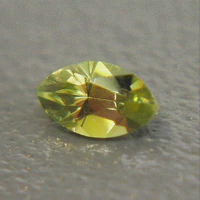  Rare Old Mine Russian Demantoid Garnet  Litnon.com