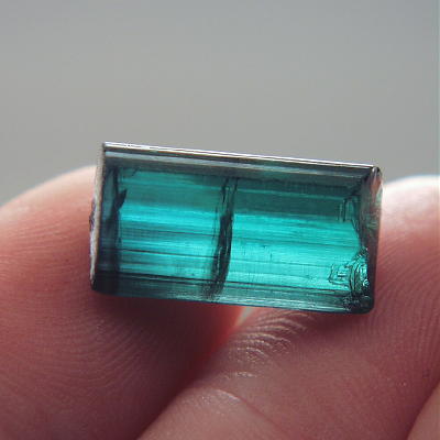 Color Blue Tourmaline Facet Rough Afghanistan 16.11 ct  Litnon.com
