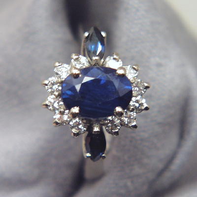 Royal Blue Ceylon Sapphire Diamond 14 kt Ring  Litnon.com