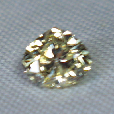 GIA Certified Natural Light Yellow Diamond 0.53ct.  Litnon.com