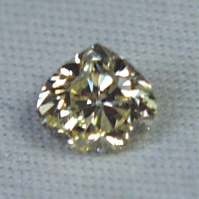 GIA Certified Natural Light Yellow Diamond 0.53ct.  Litnon.com