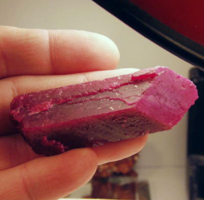 Huge Museum Ruby Crystal 315 ct Litnon.com