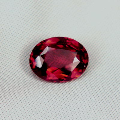  Tanzania Umba River Rhodolite Garnet 3.55 ct  Litnon.com