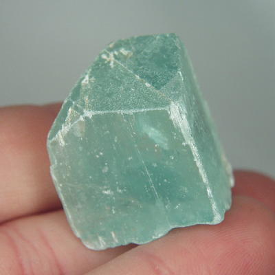  Green Spodumene Kunzite Hiddenite Crystal 140 ct  Litnon.com
