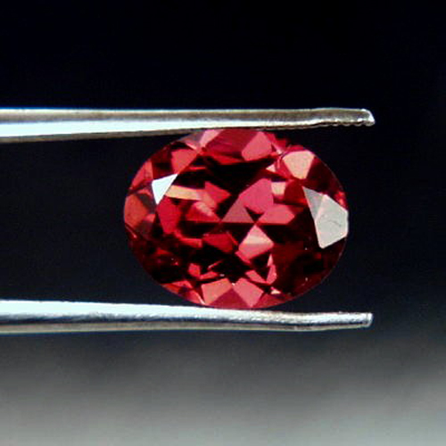 Top Cut Red Pink Orissa Rhodolite Garnet 3.16 ct  Litnon.com