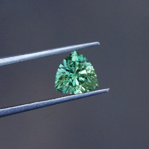  USA Cut Fine Green Demantoid Garnet Trillion 1.29ct Litnon.com