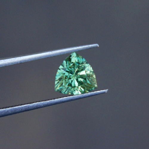  USA Cut Fine Green Demantoid Garnet Trillion 1.29ct Litnon.com