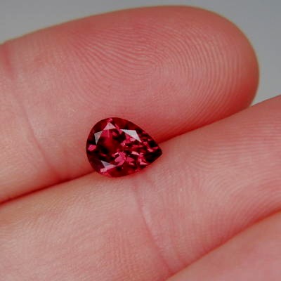 Red - Pink Orissa Rhodolite Garnet 1.87 ct  Litnon.com