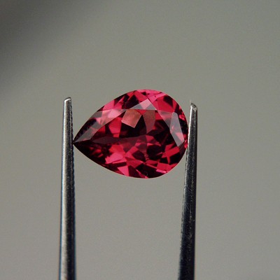 Red - Pink Orissa Rhodolite Garnet 1.87 ct  Litnon.com