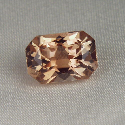 Ultra Rare Top Cut Russian Precious Topaz 4.66 ct  Litnon.com