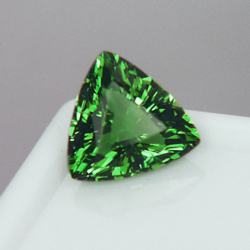 Special Green Tourmaline Trillion Nigeria 2.00 ct  Litnon.com