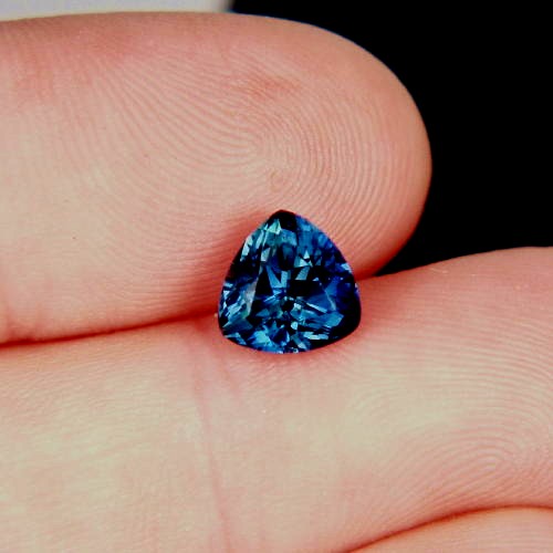 Rare Cut and Quality Untreated Blue Sapphire 2.90ct  Litnon.com