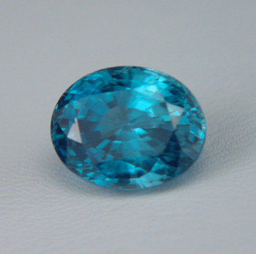 Top Gem Cambodian Blue Zircon 9.70 carats Litnon.com