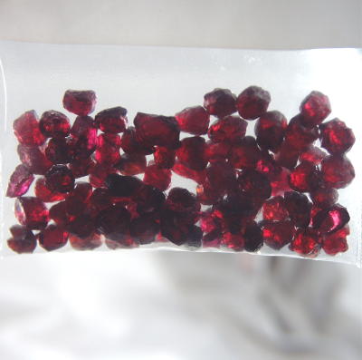 Rare Arizona Chrome Pyrope Ant Hill Garnet Facet Rough 129 carats Litnon.com