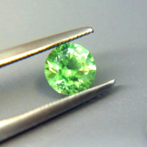  Top Quality Gem Brilliant Russian Demantoid Garnet  Litnon.com