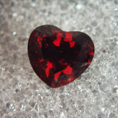 Deep Color Umba River Rhodolite Garnet 9.53 ct  Litnon.com