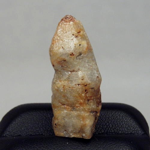 Terminated Corrundum Sapphire Crystal Sri Lanka  Litnon.com