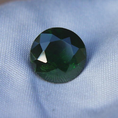 Huge Chrome Green Russian Demantoid Garnet 4.52 ct  Litnon.com