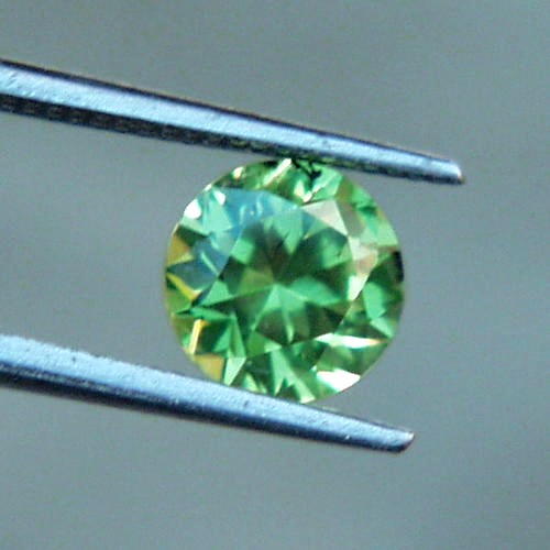 NR $ Top Gem Old Mine Russian Demantoid Garnet  Litnon.com