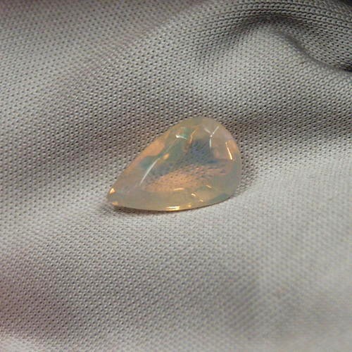 Faceted Australian Crystal Opal 1.35 ct  Litnon.com