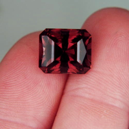 Top USA Cut Cranberry Red Tourmaline Nigeria 9.10ct  Litnon.com