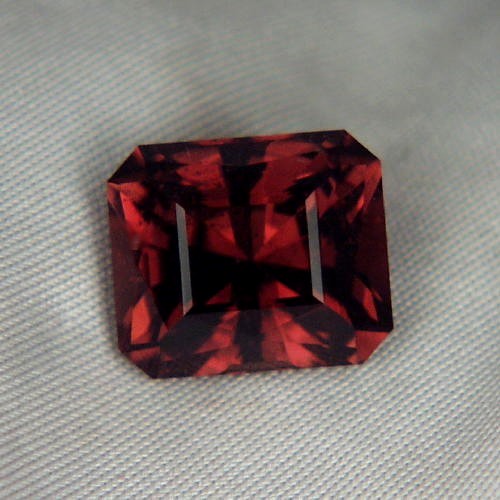 Top USA Cut Cranberry Red Tourmaline Nigeria 9.10ct  Litnon.com