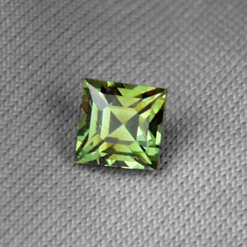 Rare Old Mine Russian Demantoid Garnet  Litnon.com
