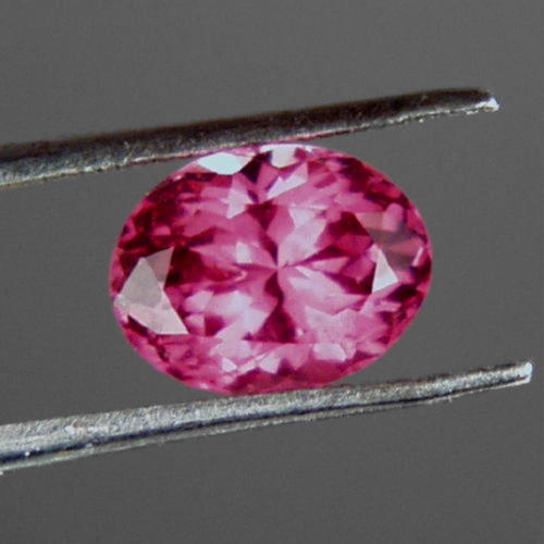 Top Cut Hot Pink Umbalite Garnet Tanzania 2.19 ct  Litnon.com
