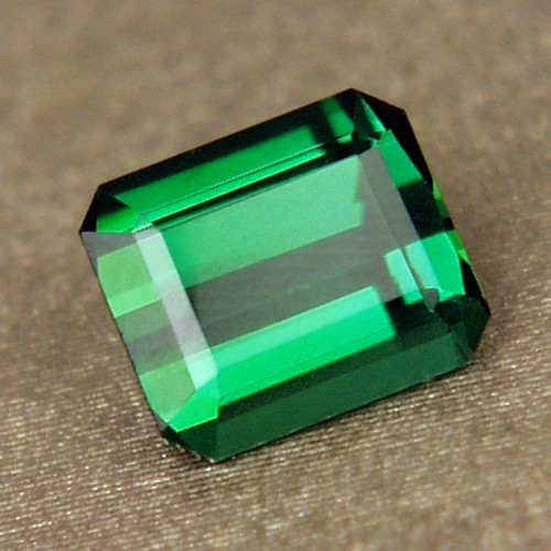 Fine Color Bright Green Tourmaline Afghanistan  Litnon.com