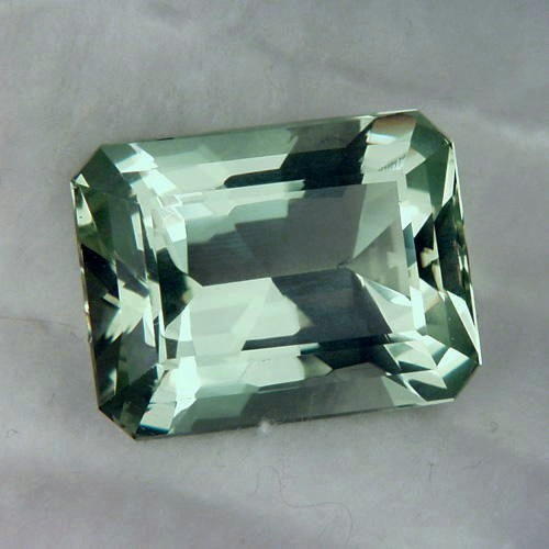 Top Cut Big and Bright Golden Beryl 8.80 ct  Litnon.com