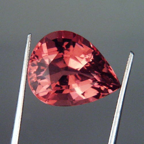Big and Clean Red - Pink African Tourmaline 9.35 ct  Litnon.com