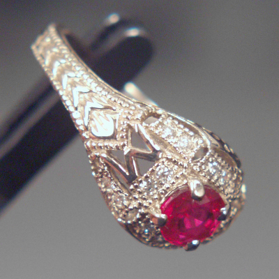 Quality South East Asia Ruby Diamond Ring 18kt WG  Litnon.com