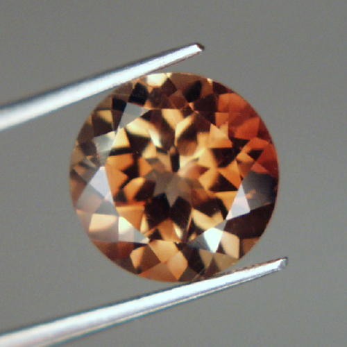Nice Color And Cut Precious Topaz Pakistan 4.51 ct  Litnon.com