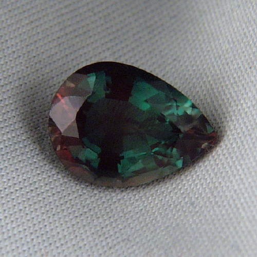 Bi-Color Green and Red Congo Andesine 2.43 ct  Litnon.com
