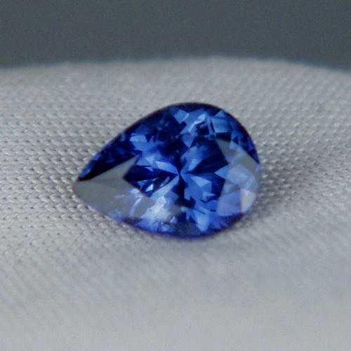 Fine Royal Blue Natural Ceylon Sapphire  Litnon.com