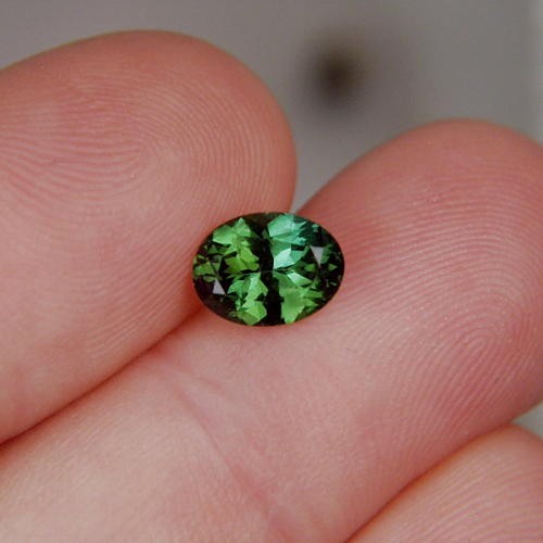 Fine Color Rich Green Tourmaline Afghanistan  Litnon.com