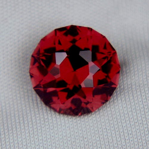 Top Cut Spectacular Tanga Rhodolite Garnet Tanzania  Litnon.com