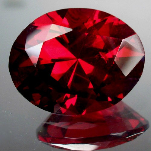 Top Cut Rich Red Umba River Rhodolite Garnet 8.30ct  Litnon.com