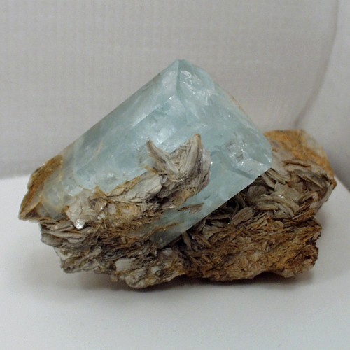 Collectors Quality Big Aquamarine Specimen Pakistan  Litnon.com