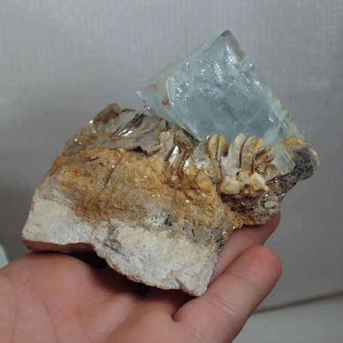 Collectors Quality Big Aquamarine Specimen Pakistan  Litnon.com