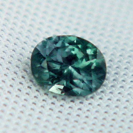 Russian Alexandrite Strong Color Change and VVS Clean  Litnon.com