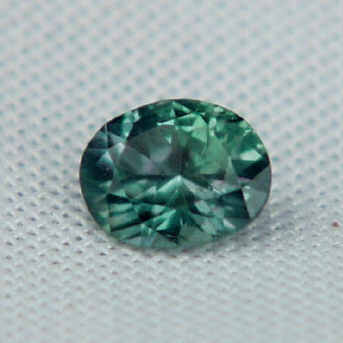 Russian Alexandrite Strong Color Change and VVS Clean  Litnon.com