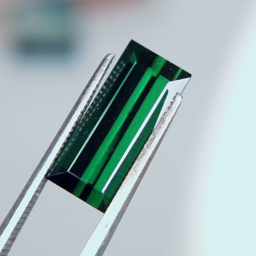 Top Cut Rich Green Tourmaline Afghanistan 3.72ct  Litnon.com