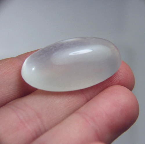Huge White Moonstone Cabochon Sri Lanka 85 carats  Litnon.com