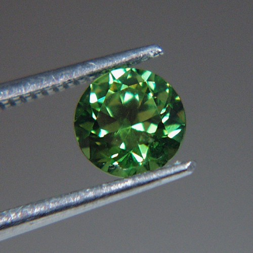Chrome Green Old Mine Russian Demantoid Garnet  Litnon.com