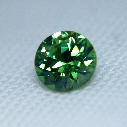 Chrome Green Old Mine Russian Demantoid Garnet  Litnon.com