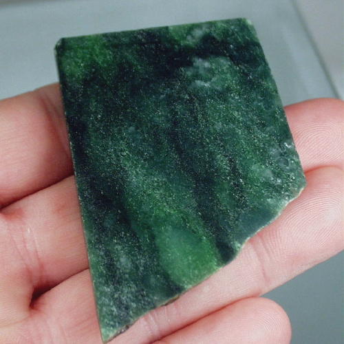 Ultra Rare Chrome Tremolite Cab Rough 43 grams  Litnon.com