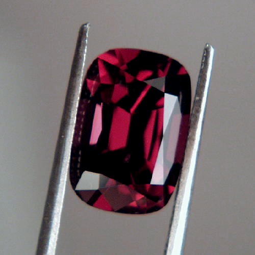 Big Cushion Cut Red Pink South East Asia Spinel 5.35ct  Litnon.com